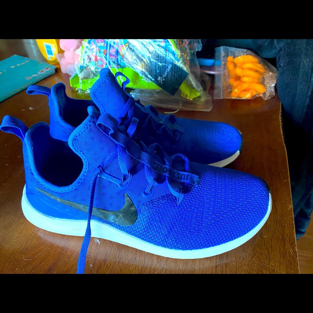 Men’s Nike shoes